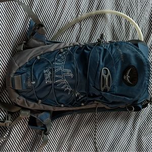 Orvis backpack for hiking with bladder